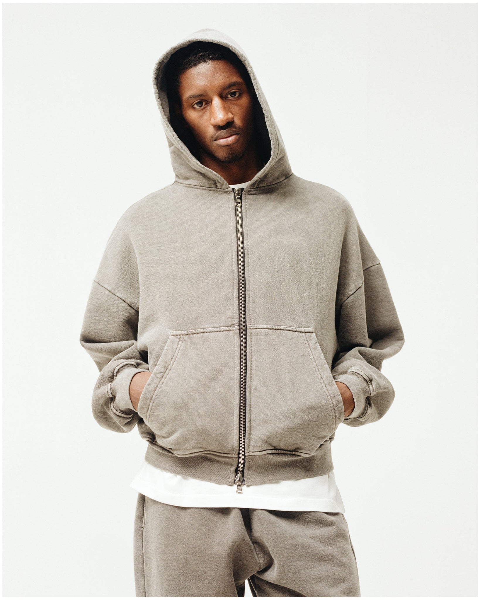 VINTAGE GREY HEAVYWEIGHTS