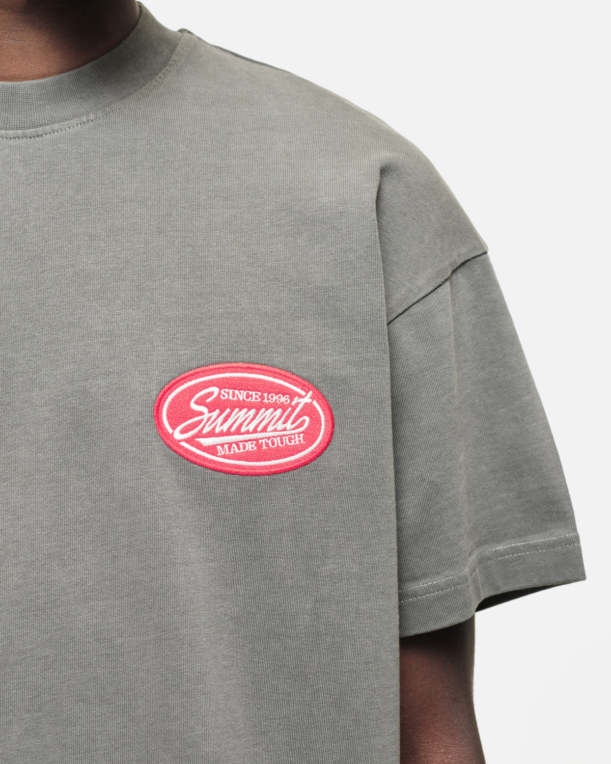 MADE TOUGH PATCH T-SHIRT - VINTAGE GREY